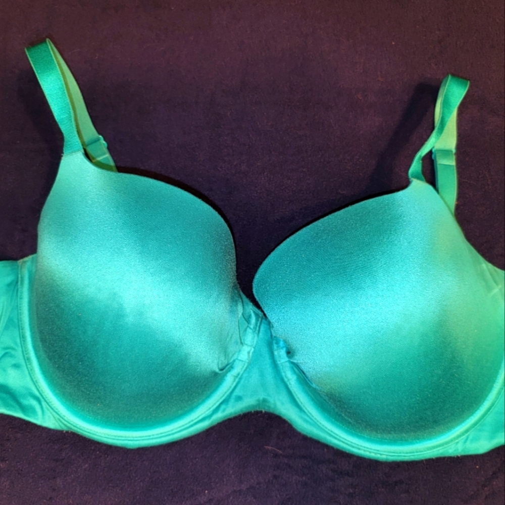 38DD Fabulous by Victoria Secret Bra